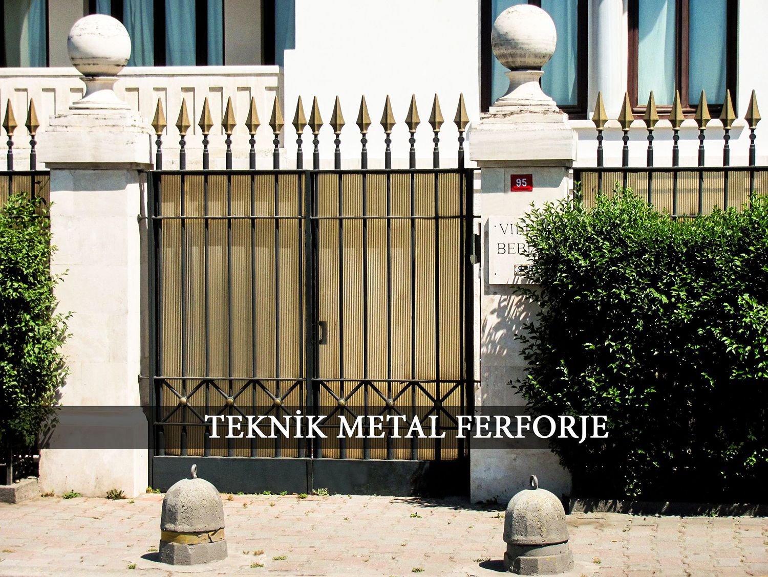 Mızraklı Bahçe Giriş Kapısı