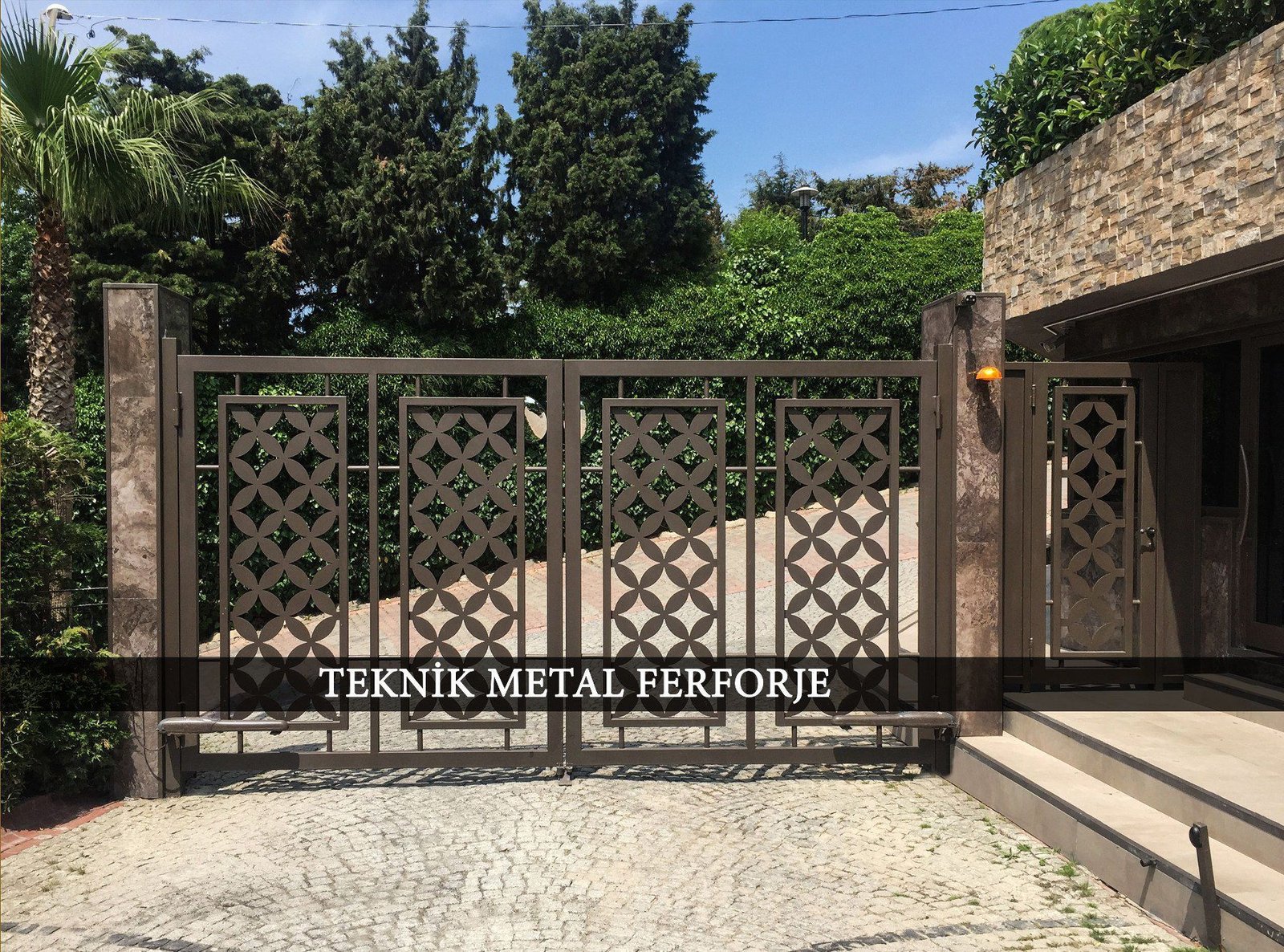 Lazer Kesim Sürgülü Garaj Kapısı