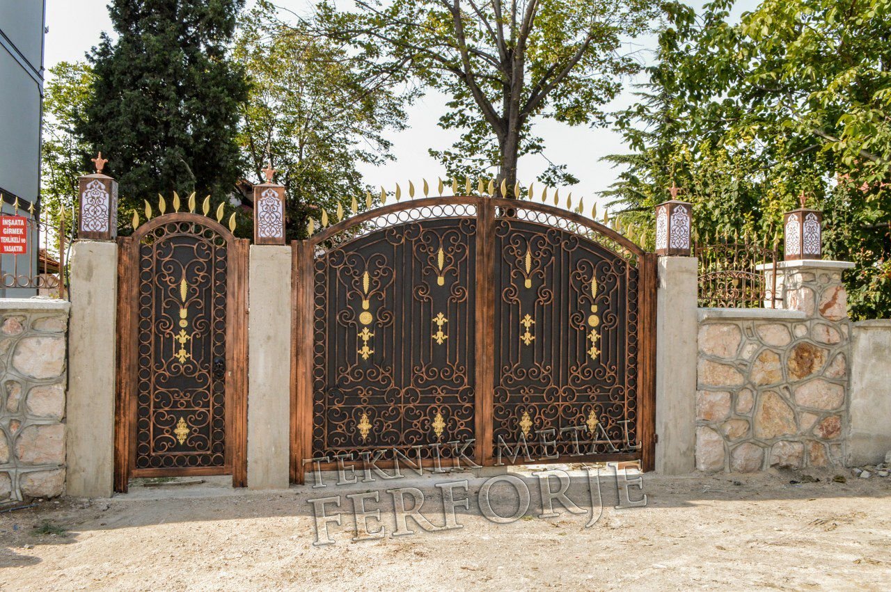 Bakır Eskitme Boyalı Bahçe Giriş Kapısı